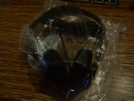 Headset schwarz neu und originalverpackt