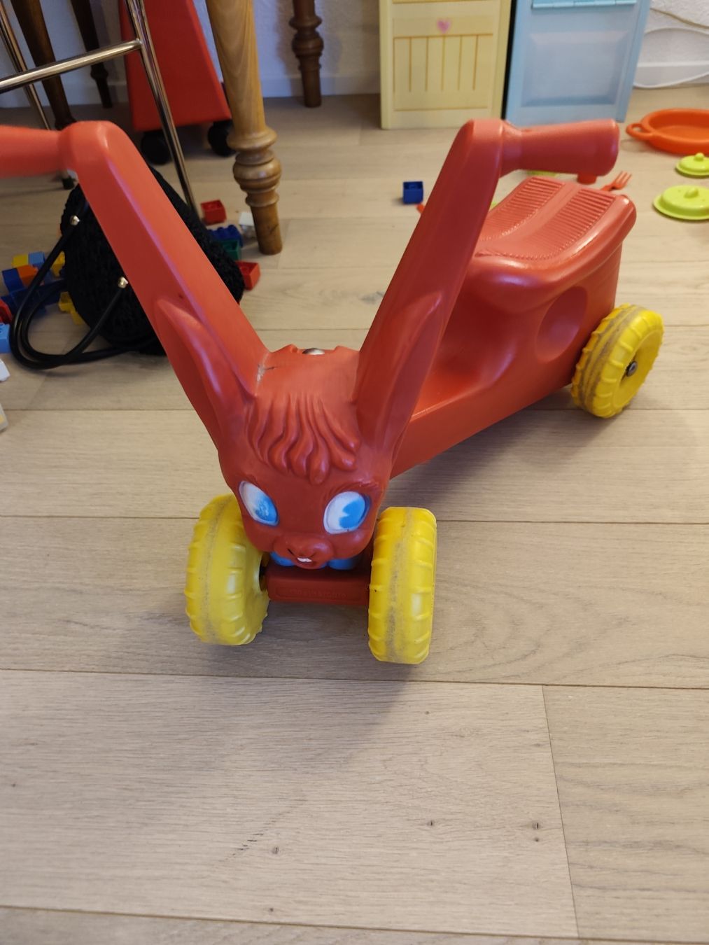 Fahrzeuge für Kinder: Dohány Rutschfahrzeug – Gebraucht aus Meinisberg von MartinaM1972 1