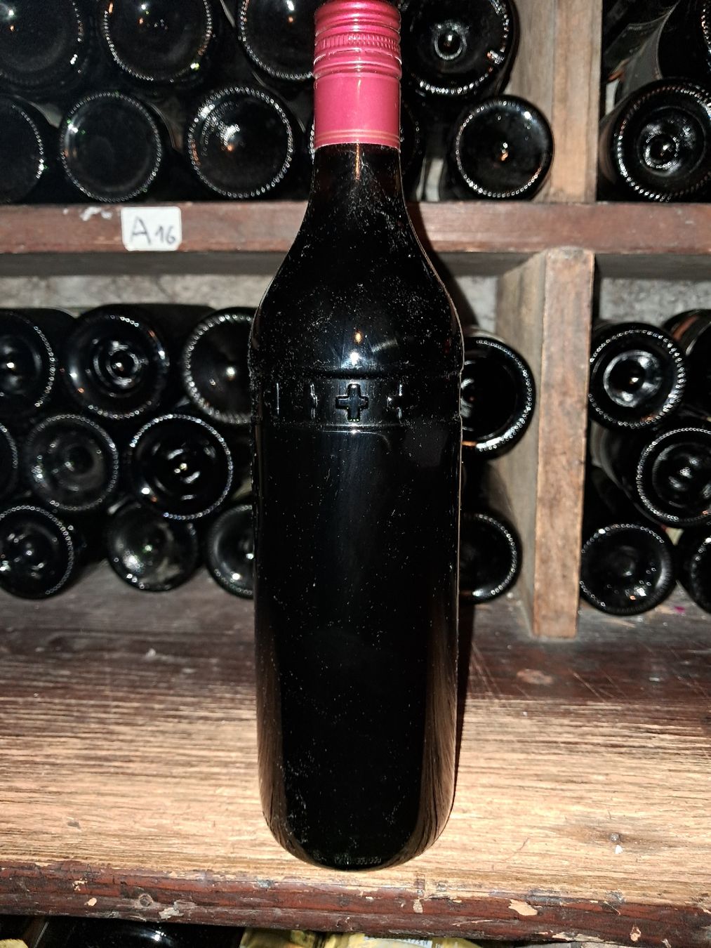 Vino: Pinot noir suisse 1991 – Nuovo e nell'imballaggio originale da Le locle venduto da juliensaran 4