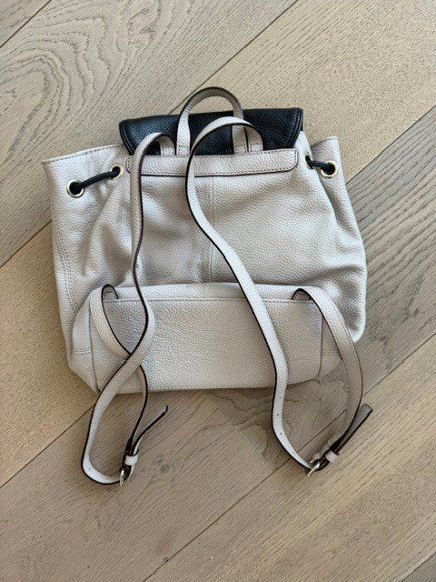 Kate Spade Zaini: Kate Spade Leder Rucksack Schwarz-Creme – Usato da Bern venduto da howi72 1
