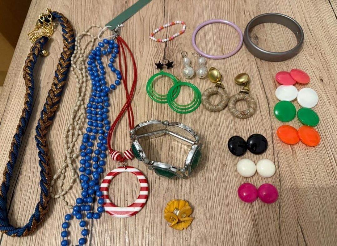 Altri gioielli: Schmuck Konvolut Damen Accessoires  – Usato da Herisau venduto da MalinaBrocki 1