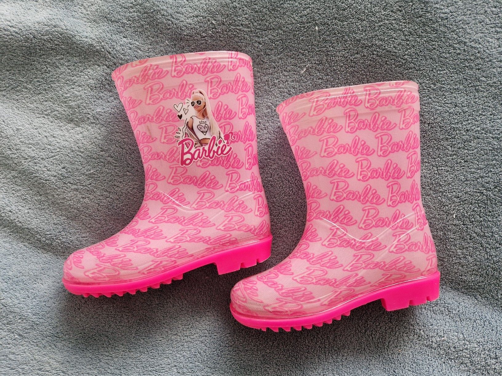 Scarpe per ragazze: Gummistiefel Barbie pink Grösse 25 – Usato da Heimberg venduto da Eleanor20 2