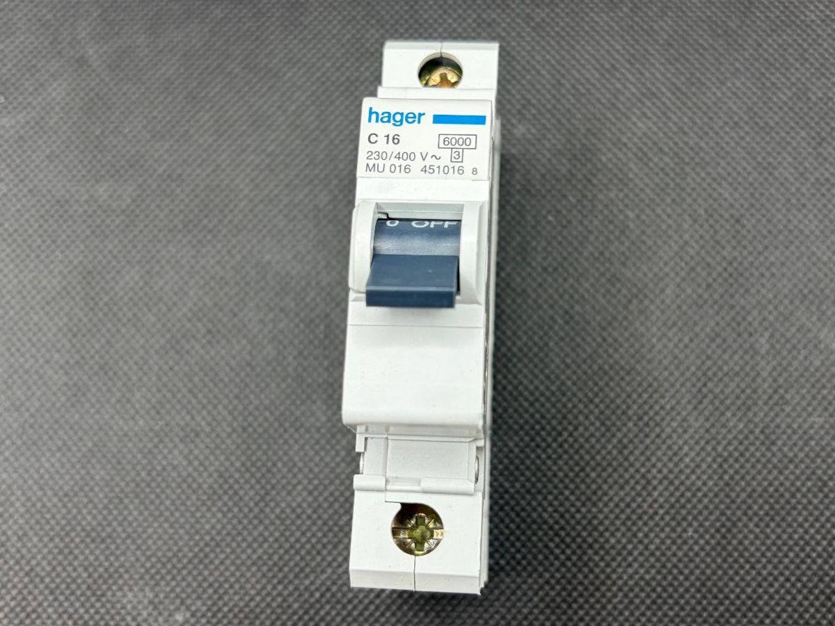 Hager Interruttori: Hager Leitungsschutzschalter C16 MU016 Hager disjoncteur C16 – Usato da Charmoille venduto da Happy_pig56 1