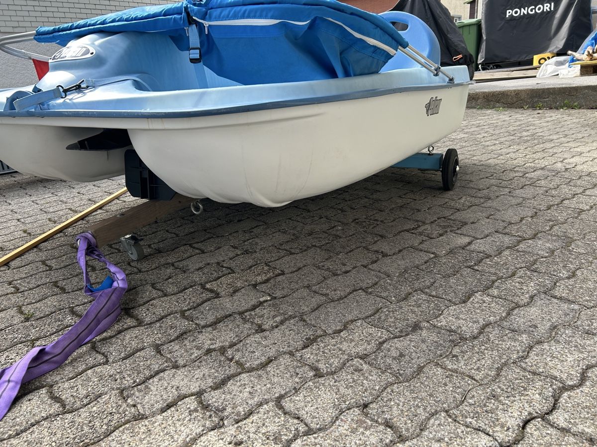 Bateaux: Pedalo – D'occasion à Netstal par ursbaitella 1