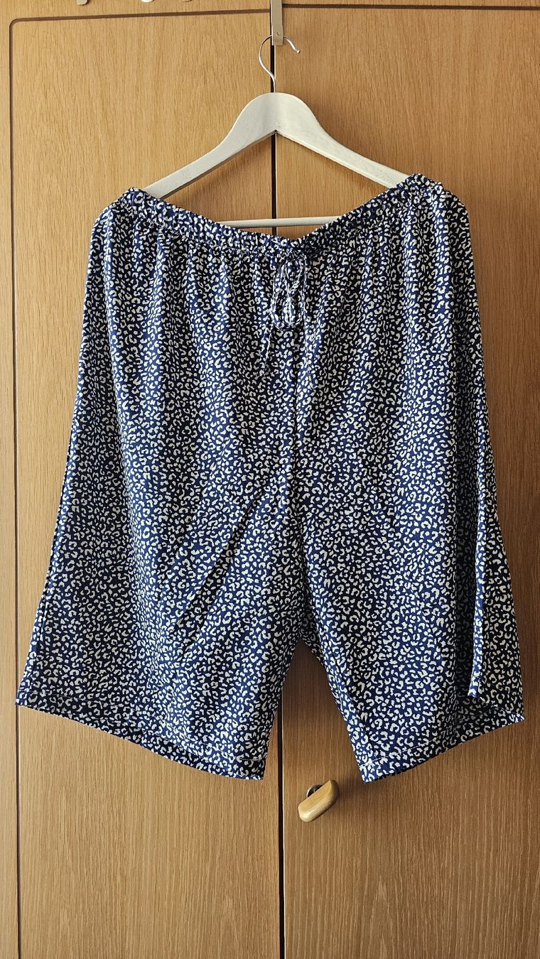 Pantaloni: Sommer Shorts, weit und leicht, Gr. 2XL – Nuovo (secondo la descrizione) da Arbon venduto da Flyaway8