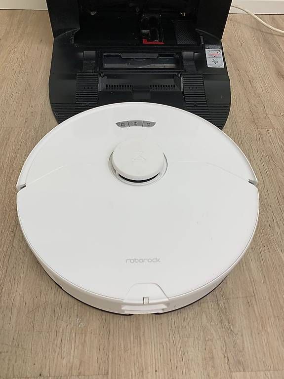 Roborock Aspirapolveri & Accessori: Roborock S7 Max Ultra Saug- Wischroboter mit Absaugstation – Usato da Obernau venduto da Arche_Noah_Brocki 5
