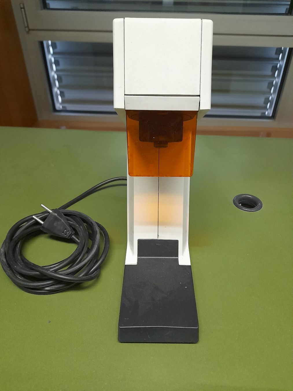 Tutte le macchine: Lampe photo viso alfa ESPE. – Usato da St-Aubin-Sauges venduto da bestplouc