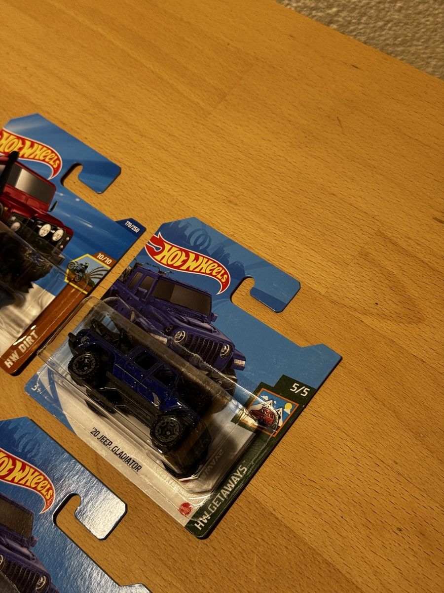 Hot Wheels Modellini d'auto: Hotwheels- LANDROVER / JEEP – Nuovo e nell'imballaggio originale da Stüsslingen venduto da leo_nzh6 6
