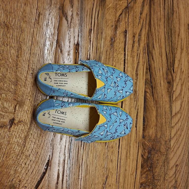 Scarpe per ragazzi: TOMS – Usato da Basel venduto da Domisa1 2