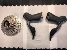 Shimano ULTEGRA Di2 ST-R8150 2x12-fach Set & 8100 Kassette