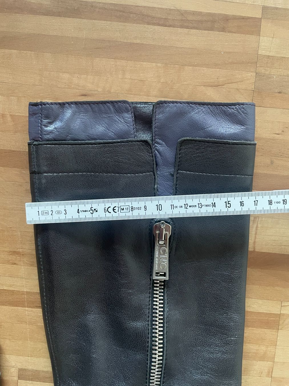 Scarpe da donna: Vintage Costume National Leather Boots – Usato da Zürich venduto da nao_6f5t 9