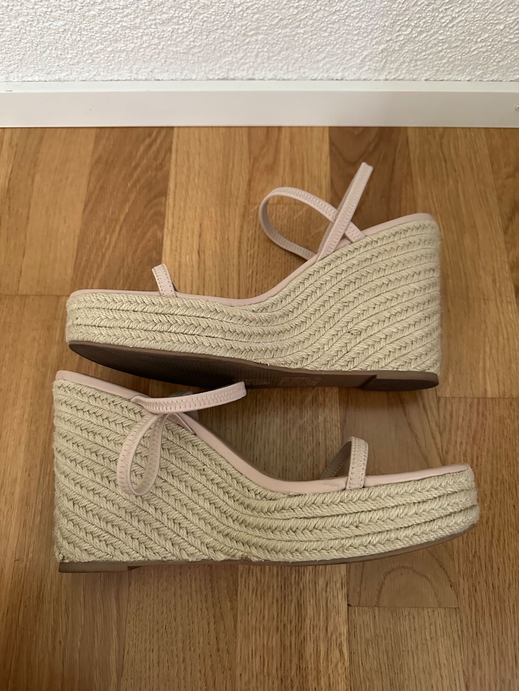 Steve Madden Damenschuhe: Steve Madden Keilsandalen Espadrilles beige Grösse 41 – Neu (gemäss Beschreibung) aus Glattbrugg von SMusic98 2