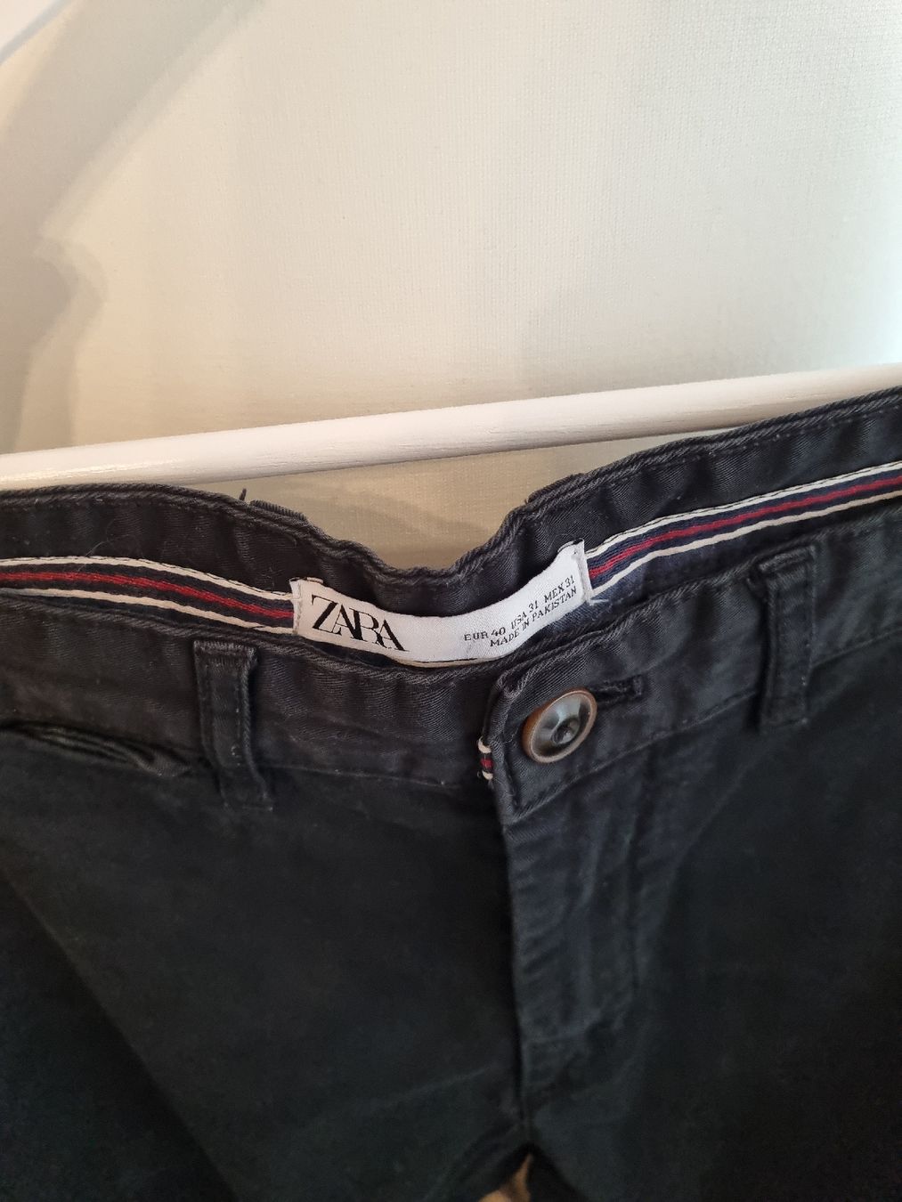 Zara Pantaloni: Zara Men’s Trousers, Size 38 – Nuovo (secondo la descrizione) da Aigle venduto da Smagbrelle18 9