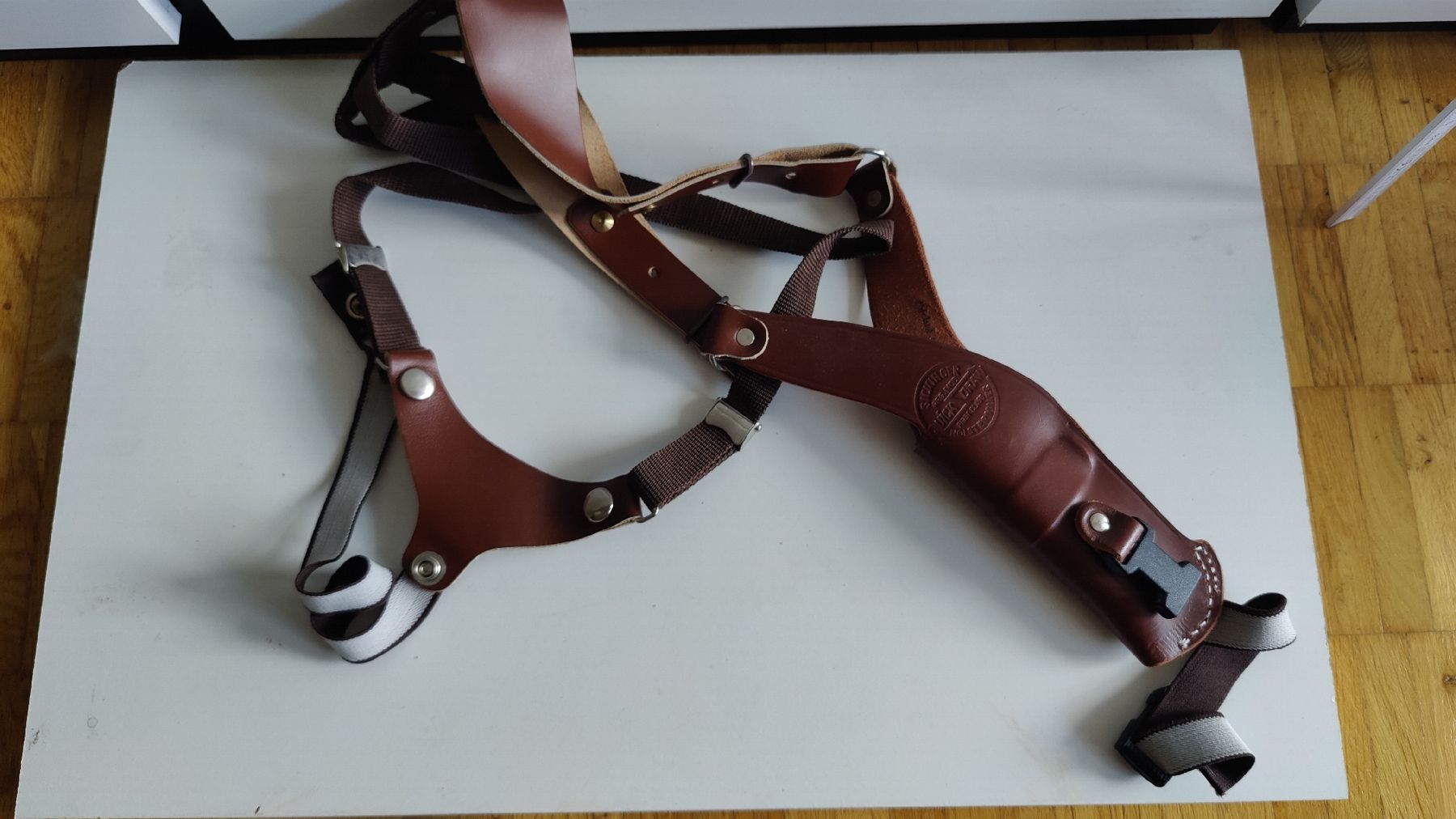 Tiro a segno: Schulterholster Sickinger (L16) – Usato da Aarau venduto da bro_9zsg