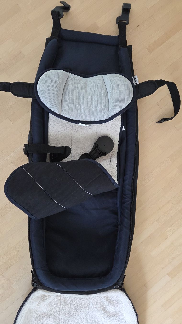 Croozer Remorques: Croozer Babysitz – D'occasion à St. Gallen par nasi-goreng 1