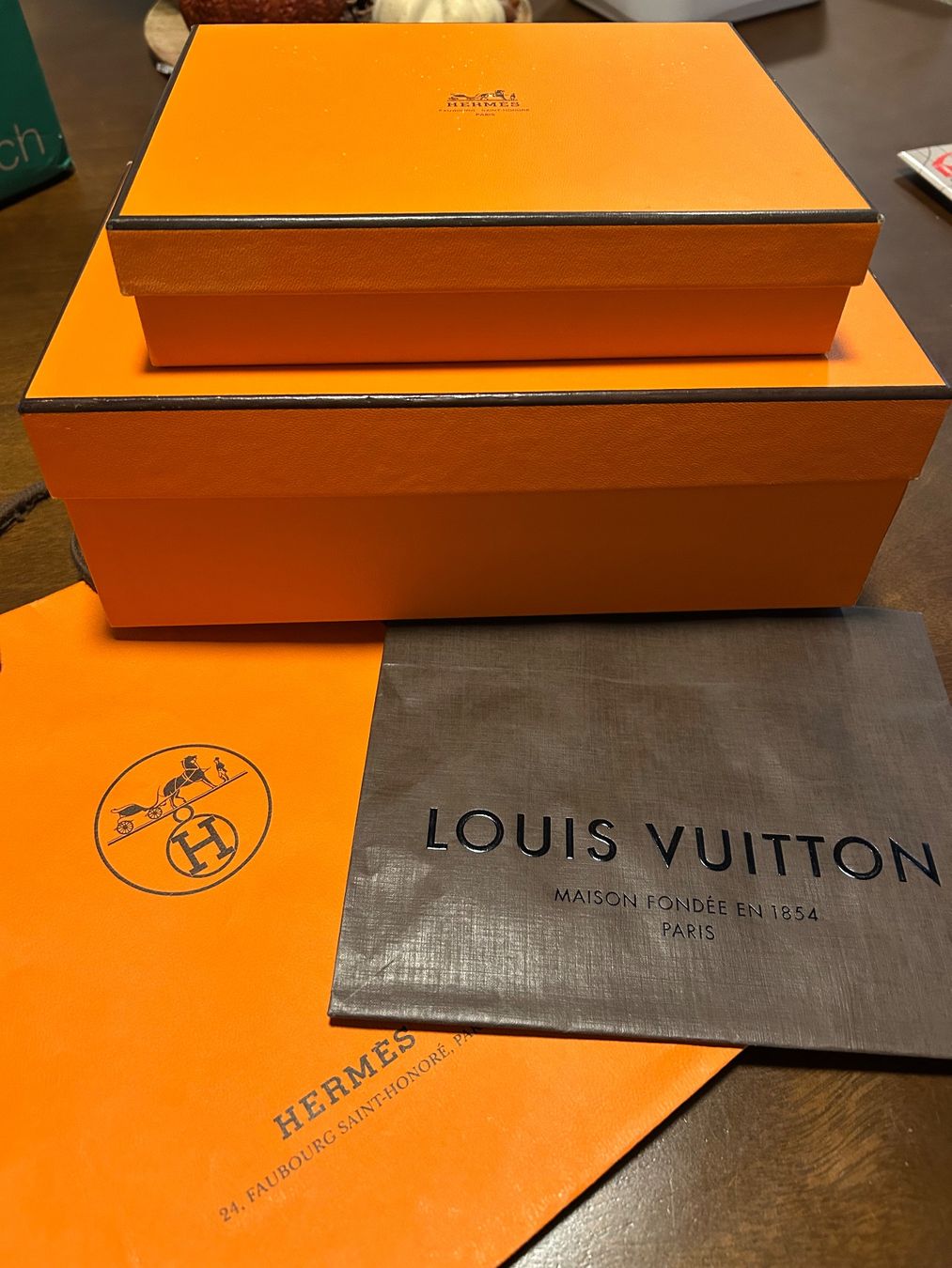 Hermès Sacs femmes: Boîtes Hermès – D'occasion à Perroy par MR6. 1