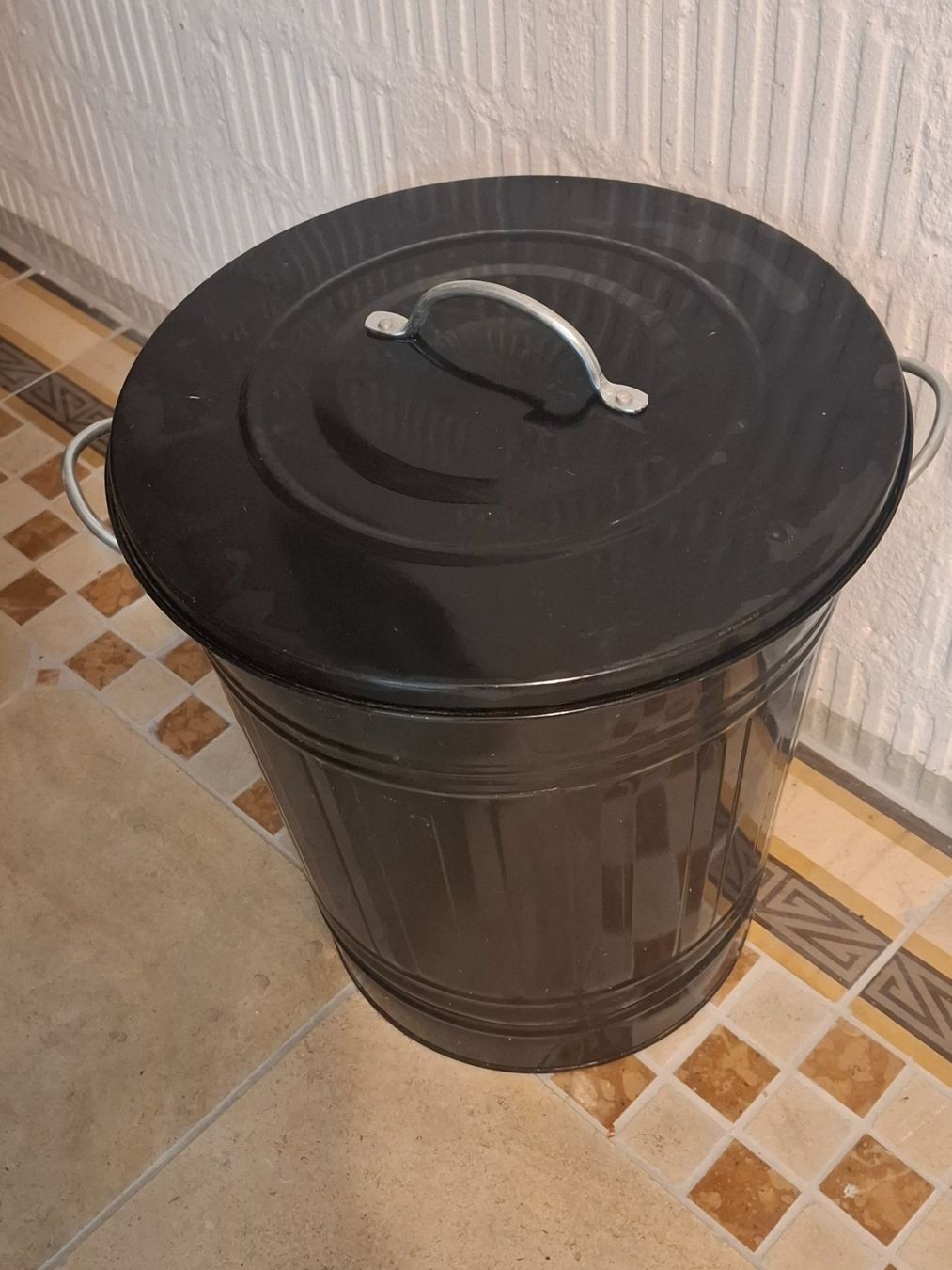 Sonstiges für Haushalt & Wohnen: Tonne,  Wäschetonne Metall – Gebraucht aus Zürich von esap 1