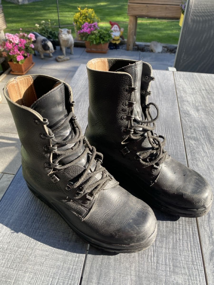 Minerva Herrenschuhe: Ordonnanzkampfstiefel Grösse 43 – Gebraucht aus Schmitten FR von noa_vm8b