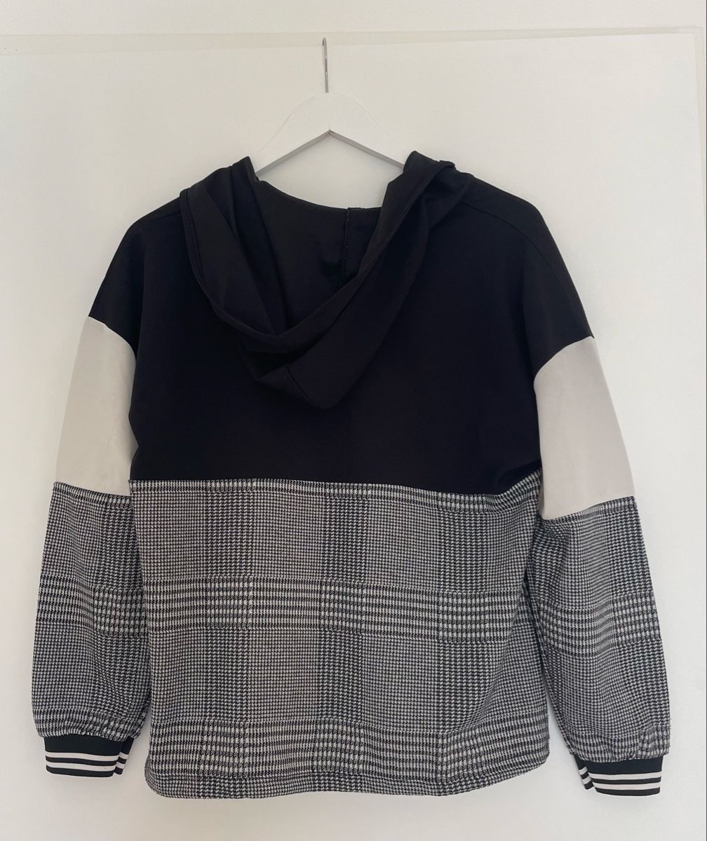 Jacken: Sweatshirt von Today – Gebraucht aus Horw von Spi8992 1