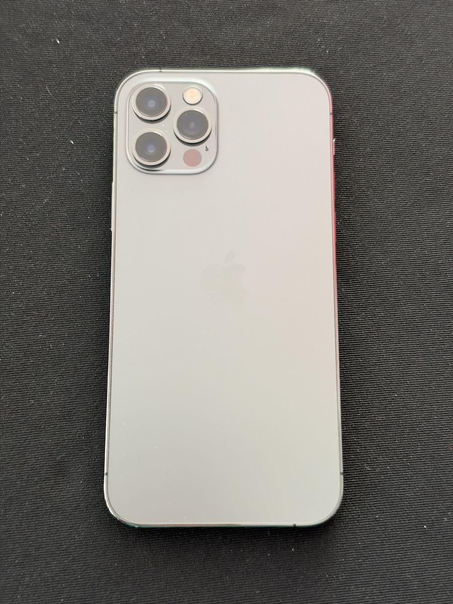 Apple Portables: iPhone 12 pro 256 GB Graphite – D'occasion à Niederrohrdorf par Laax 1