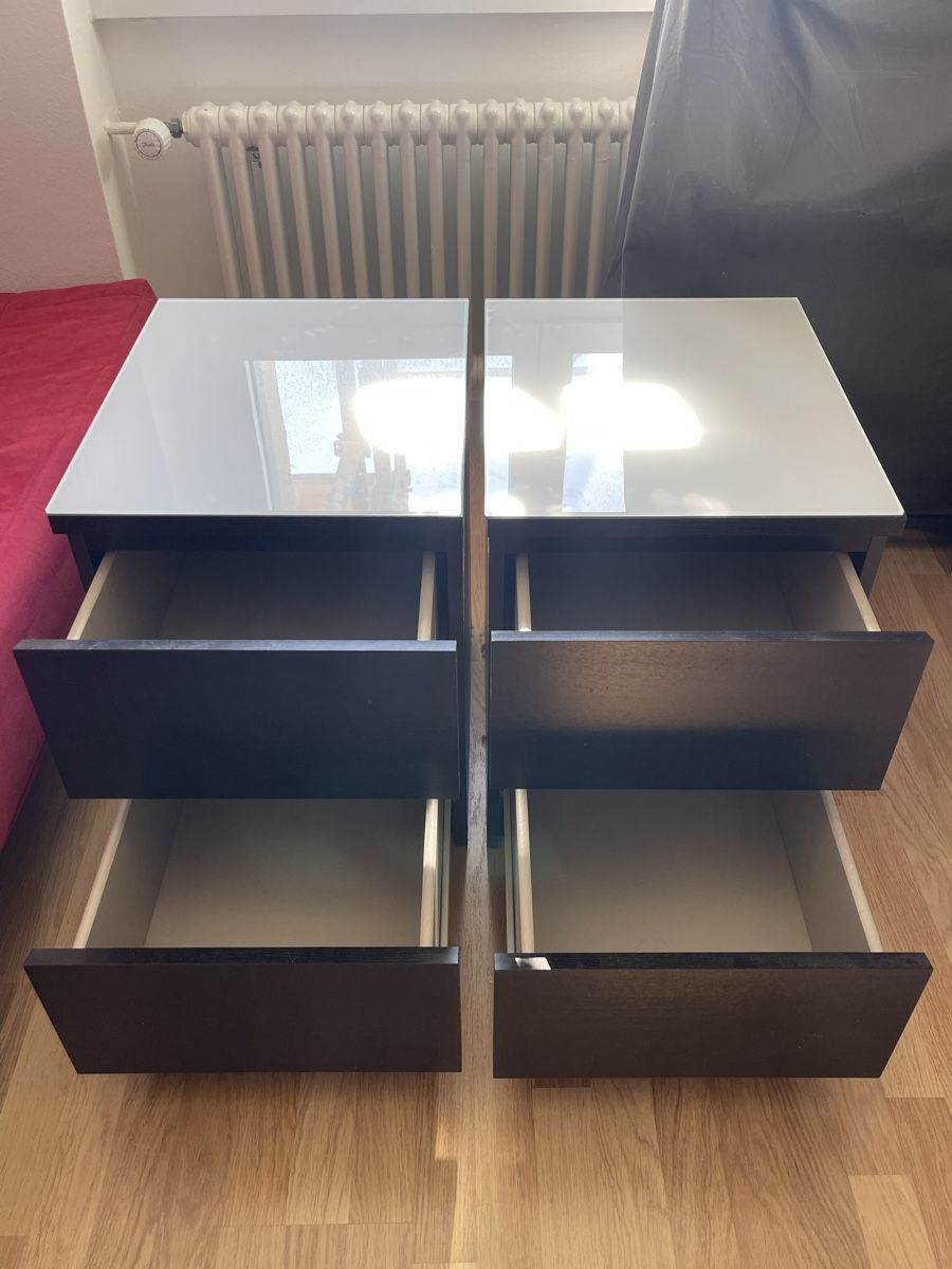 Comodini: 2x Ikea Malm Kommode schwarz mit Glasplatte weiss – Usato da Rapperswil SG venduto da Jule1410 6