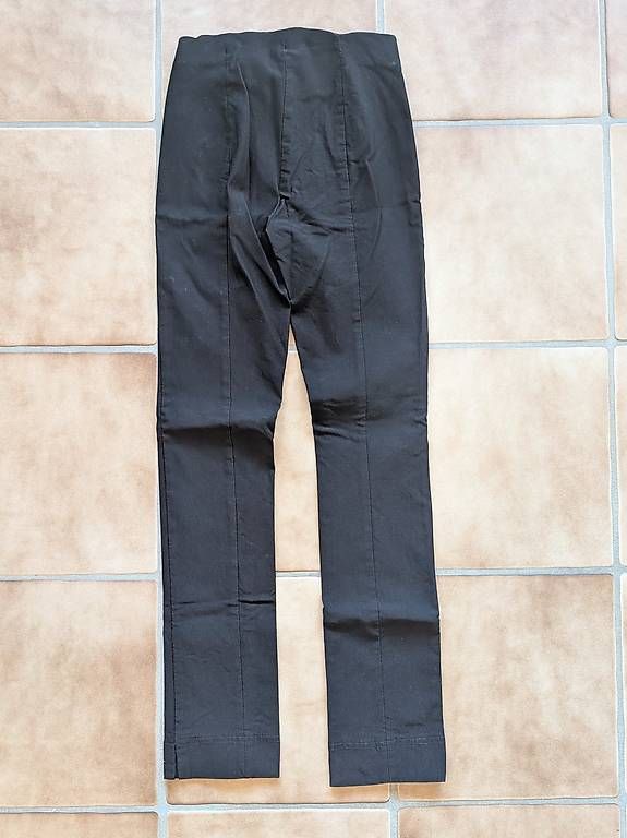 Pantaloni: Stehmann, Damenhose schwarz, Grösse 32 – Usato da Höri venduto da Makumba2 4