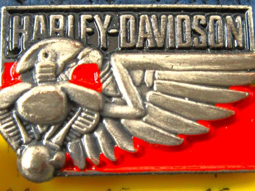 Harley-Davidson Placchette & Badge: HD PIN HARLEY-DAVIDSON 3D-OPTIC GEPRÄGT KLEIN – Usato da Ettingen venduto da Hausi4711 1