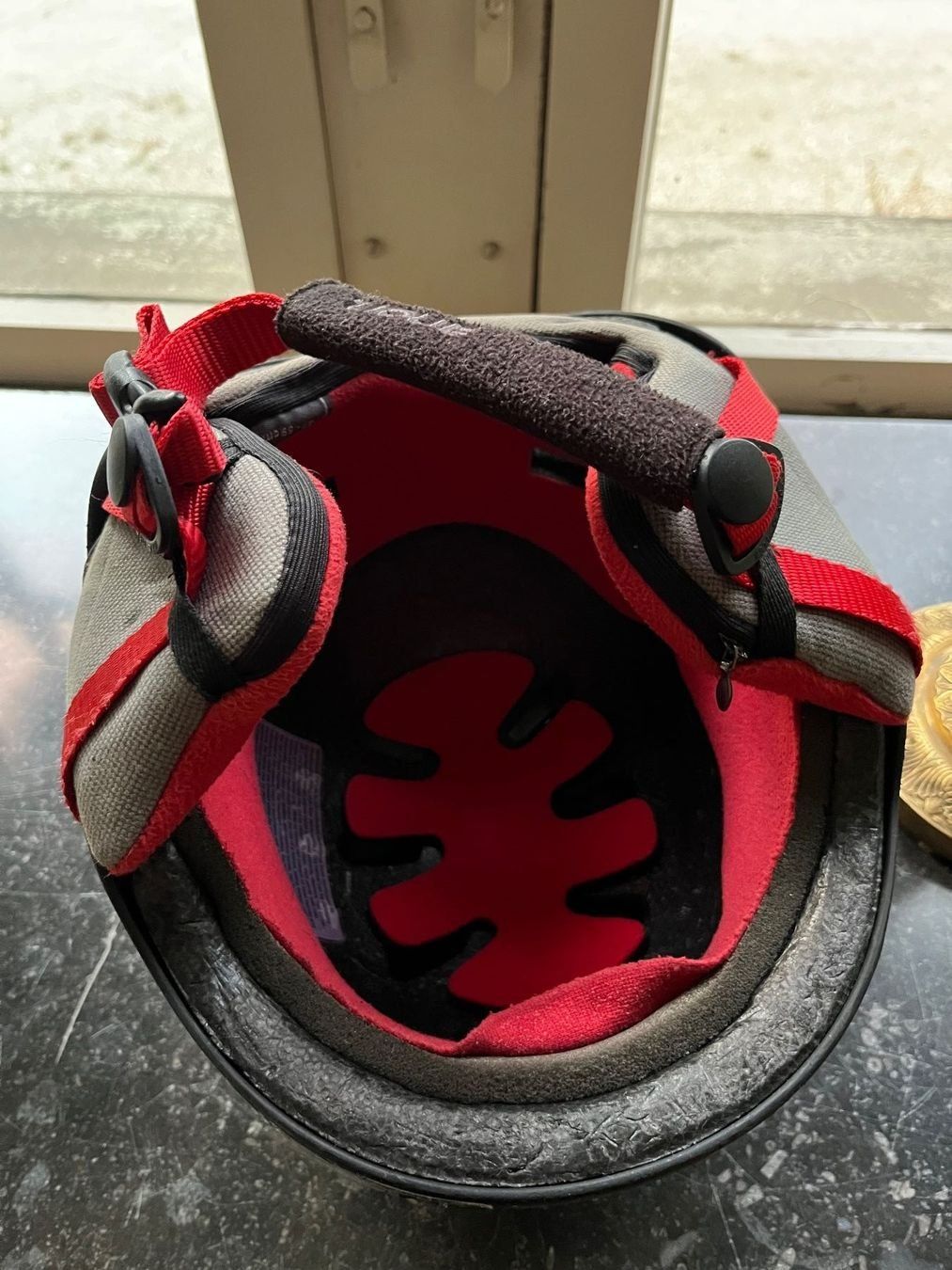 Helme: Casque vélo/BMX/ski - Red Bull – Gebraucht aus Erlach von migdep985 6