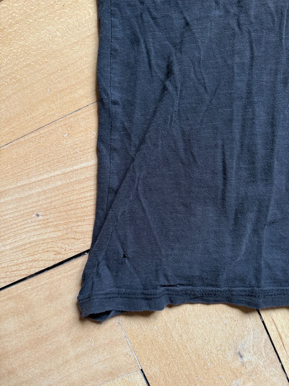 Allsaints T-shirt: ALLSAINTS - T-Shirt schwarz M – Usato da Zürich venduto da Diazaio 2
