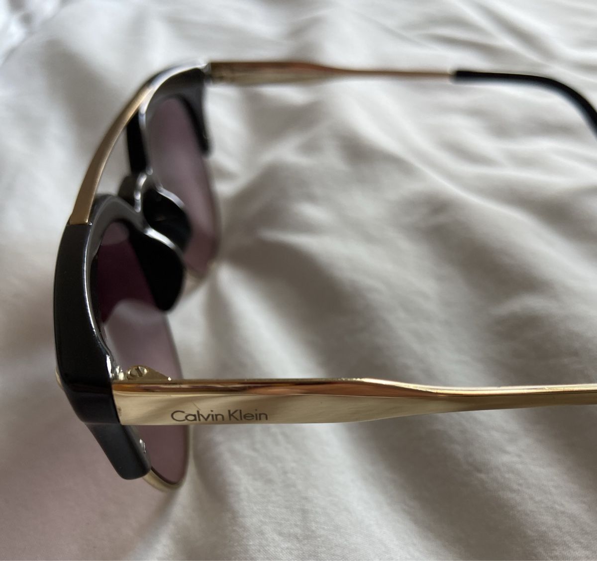 Calvin Klein Occhiali & Lenti: Calvin Klein Sonnenbrille – Usato da Zürich venduto da Mucklo 1