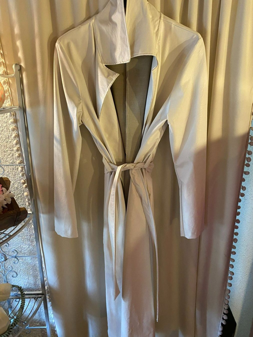 Cappotti: DAMEN LEDERMANTEL-WEISS – Nuovo (secondo la descrizione) da Meienried venduto da ManuelaBoutique 5