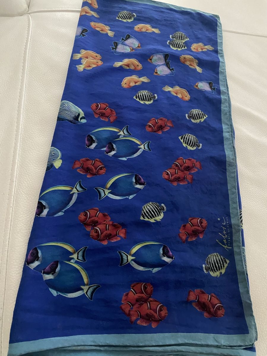 Fabric Frontline Foulard & Sciarpe: Fabric Frontline Seiden Schal 🌸 – Usato da Opfikon venduto da Luis144 4