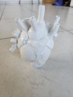 Deko Vase Herz anatomisch weis