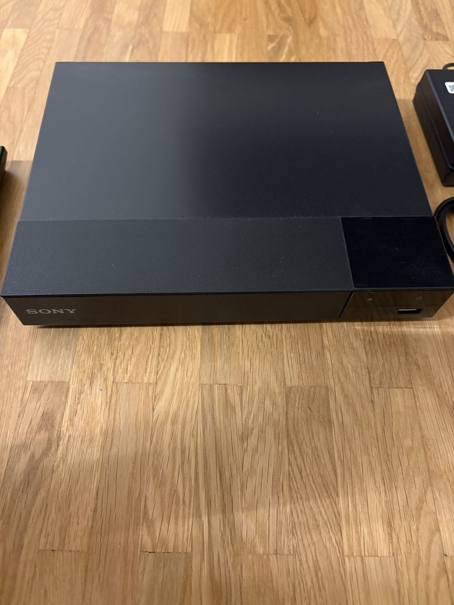 Sony Sistemi audio & multimediali: Blu-Ray DVD Player Sony BDP-S1700 – Usato da Arbon venduto da Bab 2
