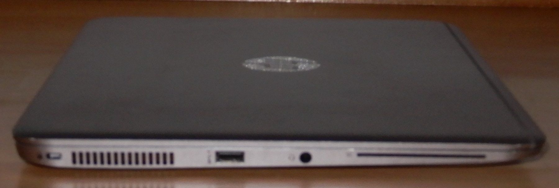 Hewlett Packard Notebook: HP EliteBook Folio 1040 G3 mit i7-6500U CPU – Usato da Bern venduto da compischop 7