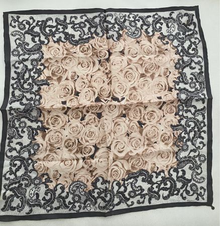 Codello Seiden Foulard 🌸