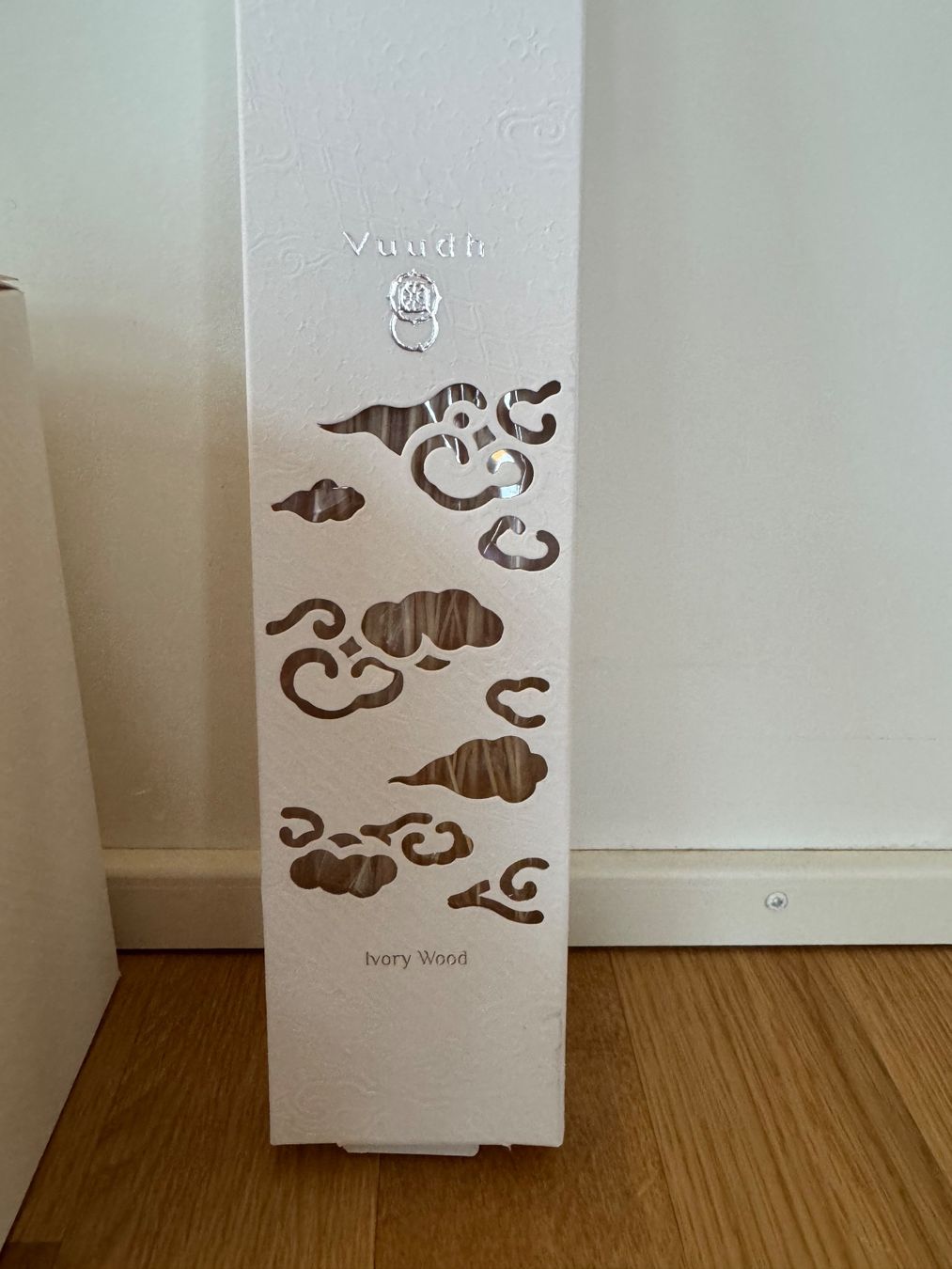 Diffusori di oli essenziali: Vuudh Duft Diffuser (gross) inkl. Stäbchen – Nuovo e nell'imballaggio originale da Zürich venduto da wtpooh 2