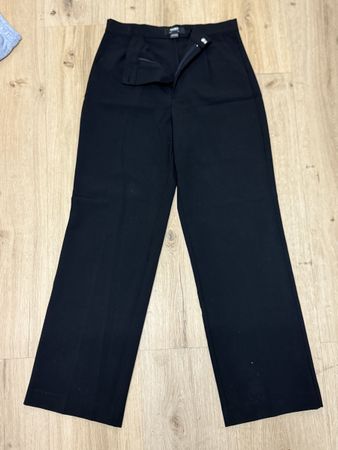Elegante, schwarze Stoffhose, Grösse M