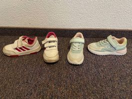 Turnschuhe Elefanten Adidas beide Grösse 27