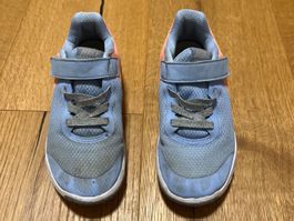 Nike Mädchenschuhe türkis Grösse 31