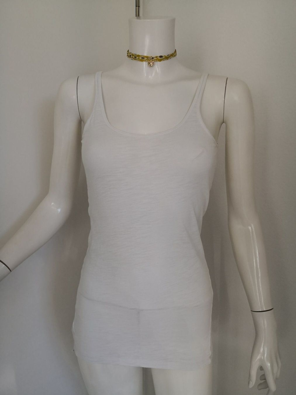 Mango Tops: 🤩MANGO BASIC TANK TOP WEISS & D&G P. – Gebraucht aus Olten von Naja-Twins-Twins 5
