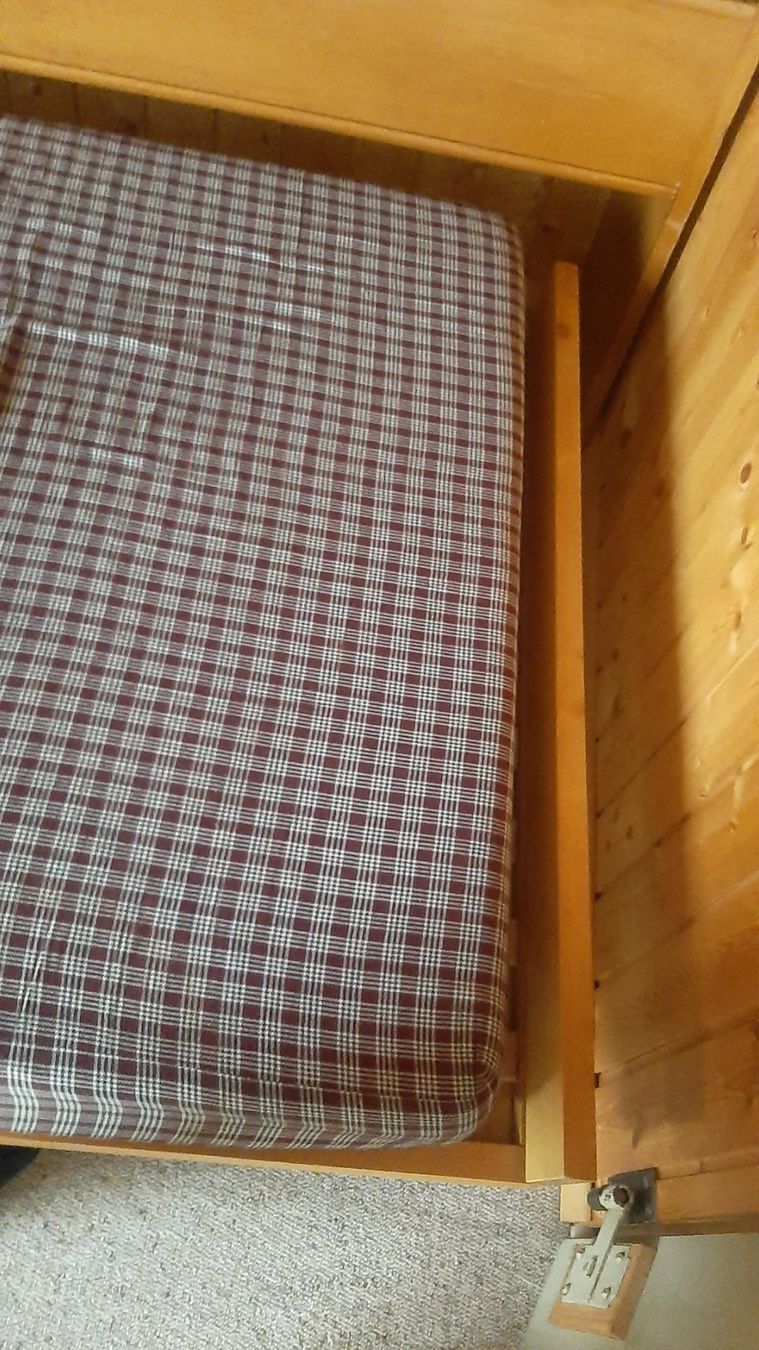 Letti: R) altes Kinderbett – Usato da Wil SG venduto da Saxer1 1