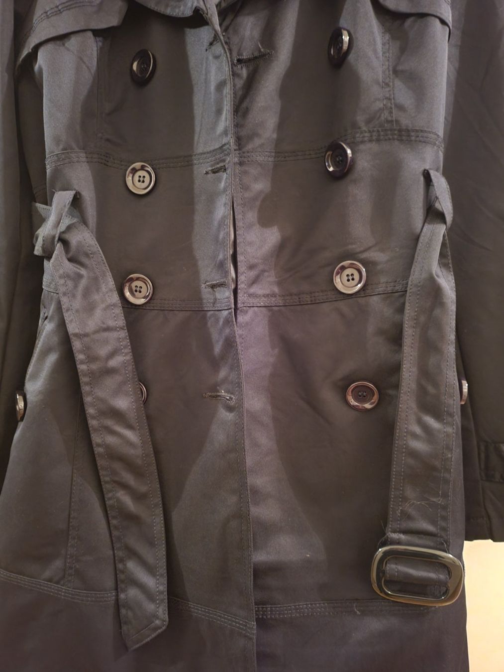 Cappotti: Schöne dunkelblaue Trenchcoat – Usato da Basel venduto da sci_67ms 2