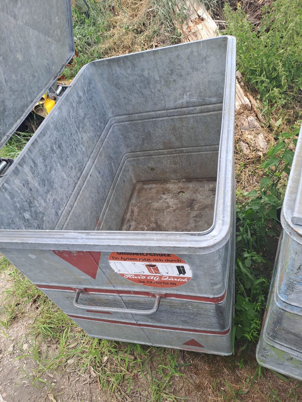 Korpus: Container 800l – Gebraucht aus Brittnau von Bienzu 1