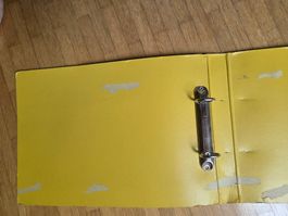 Gelber Ordner A4 - Format A4 Quer