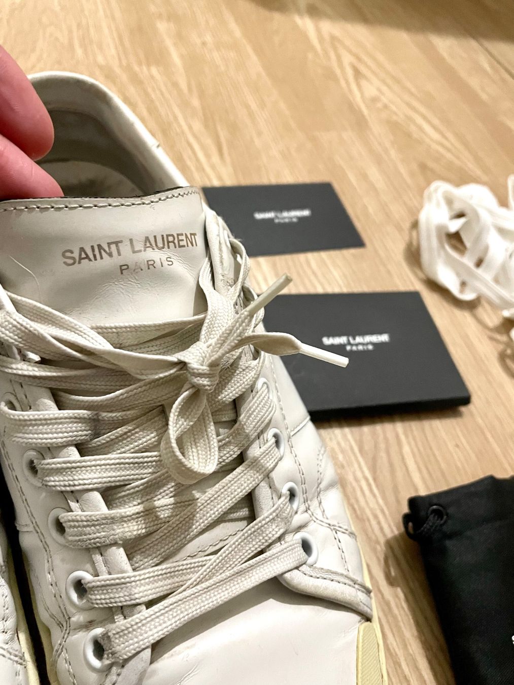 Saint Laurent Herrenschuhe: Chaussures Saint Laurent – Gebraucht aus Genève von Videdress22 1