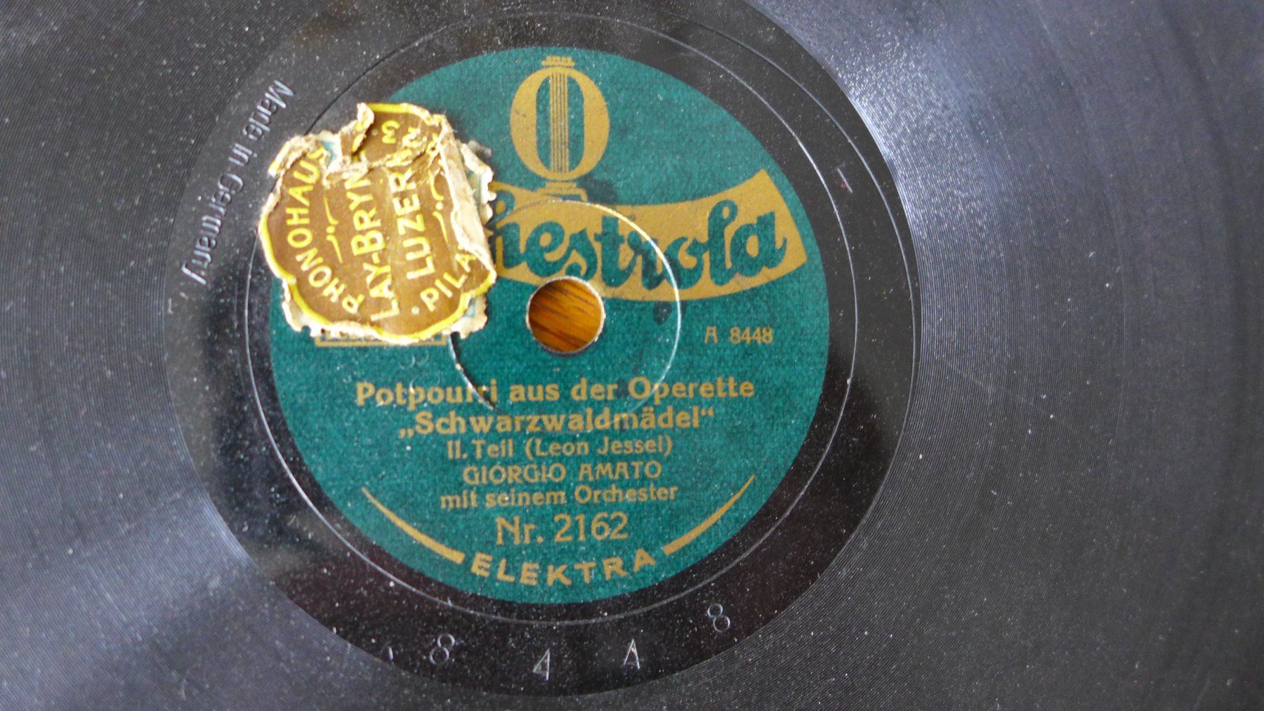 Dischi in vinile: Schellack-Schallplatten und Abspiel-Stahlnadeln – Usato da Basel venduto da Helmuth1945 8
