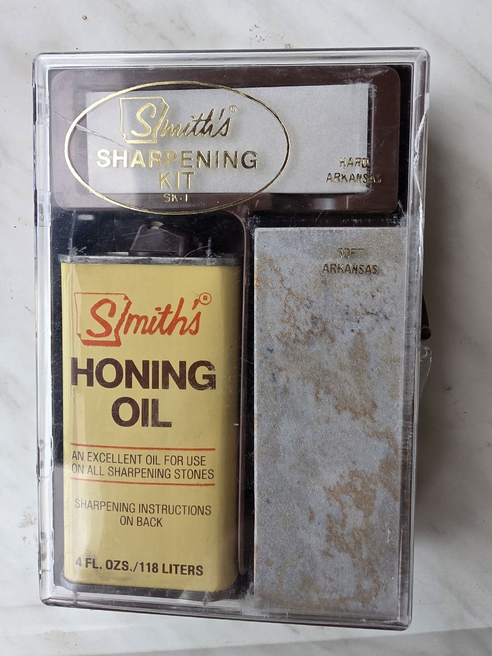 Couteaux de poche: Smith's Honing Oil and Sharpening Stone Kit – Neuf avec emballage d'origine à Hinwil par Ehretstock8