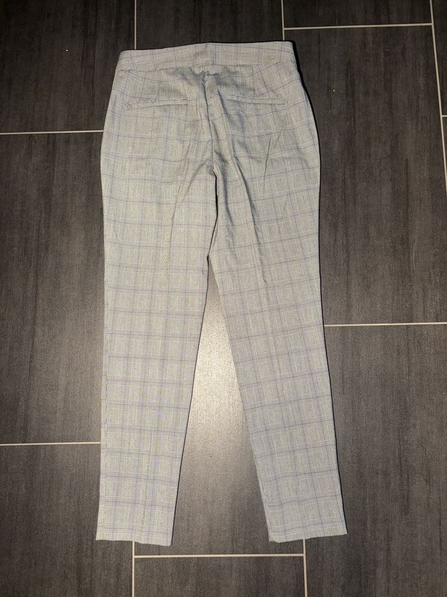 Zara Hosen: Damenhose Zara Basic kariert grau Grösse 34 – Gebraucht aus Büsserach von SalebyGianni 2