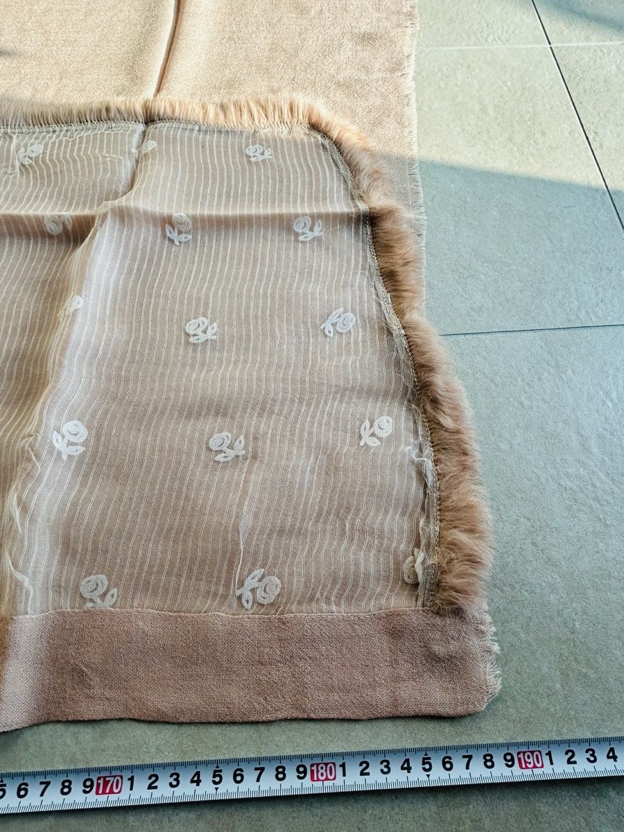 Foulards, Tücher & Schals: Écharpe en laine et en soie – Neu und originalverpackt aus Founex von etswang 1